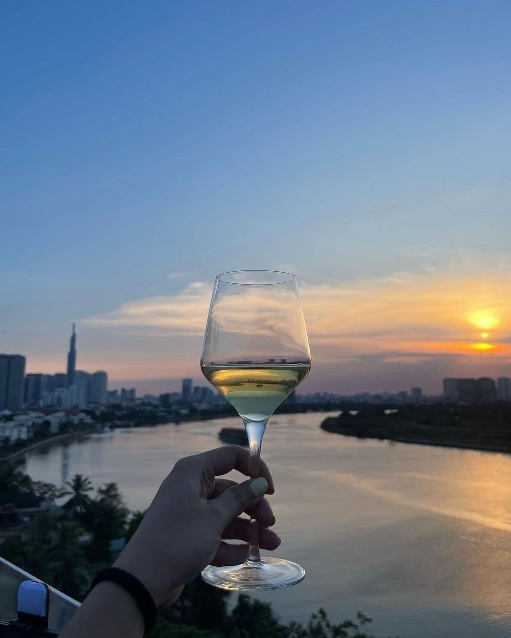 the muse cocktail tapas mia hotel HCMC Saigon Vietnam