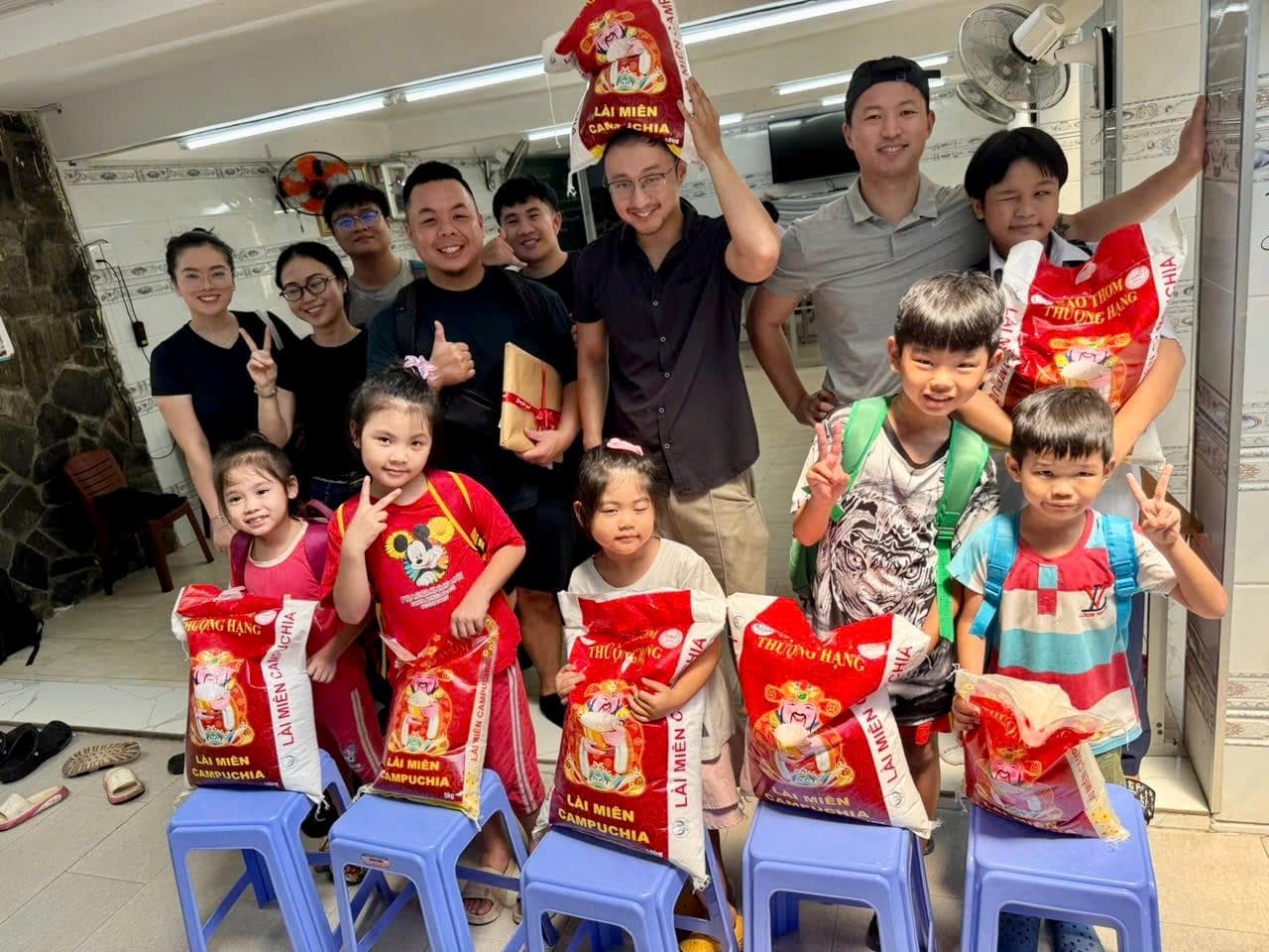 friends donations christmas holiday