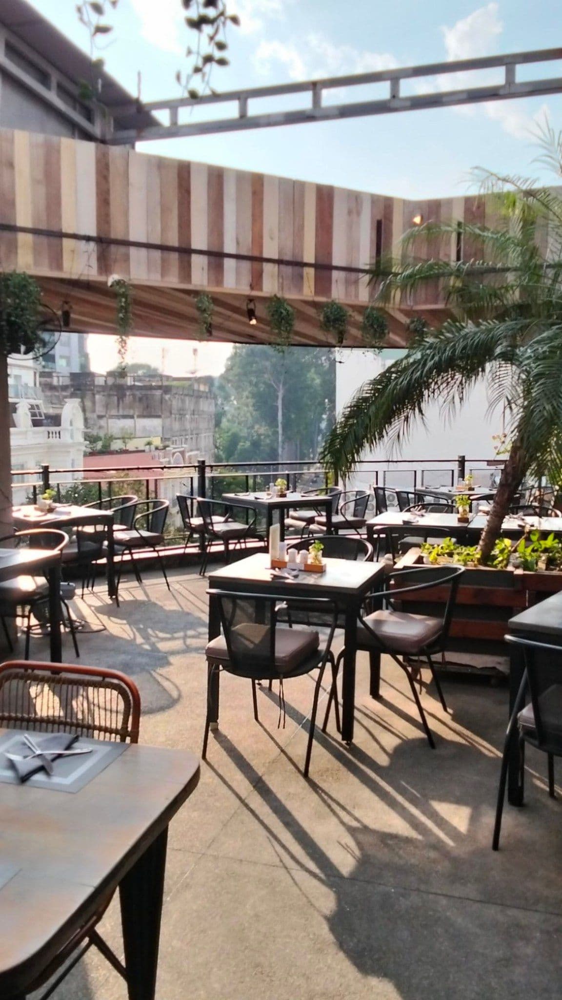 chanh bistro rooftop hcmc saigon vietnam district 1