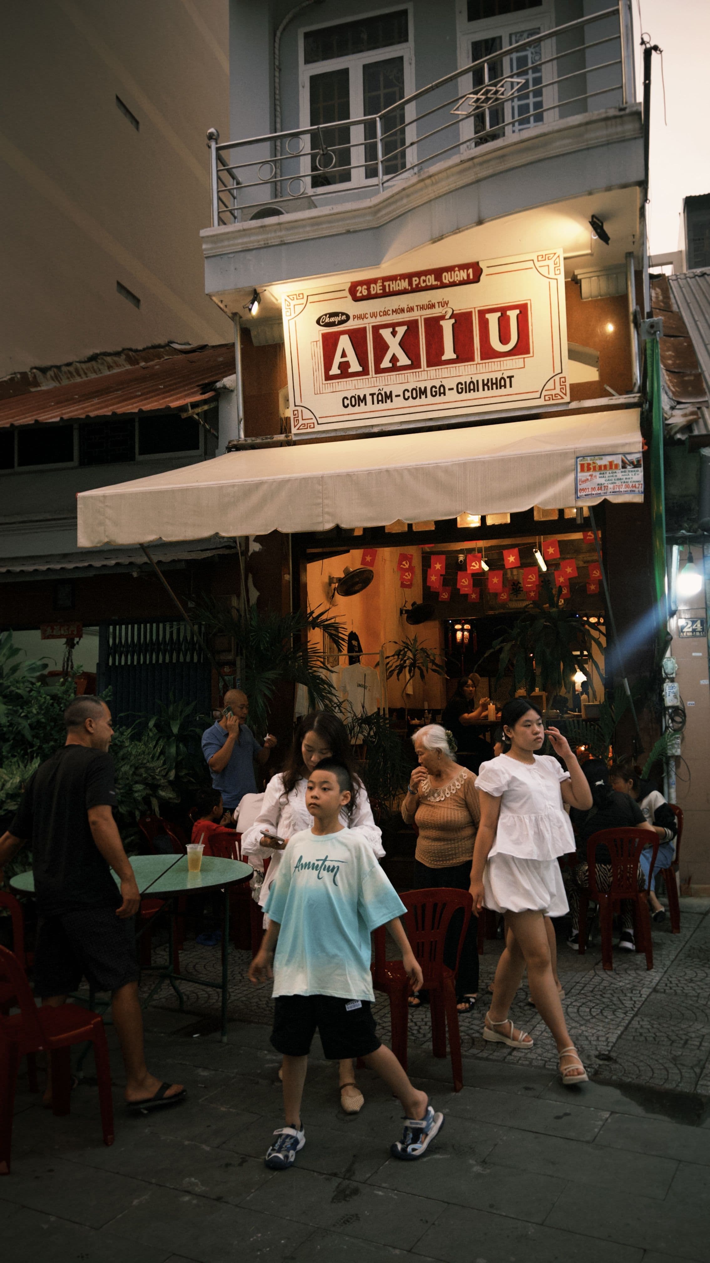 saigon vietnam good food com tam hcmc