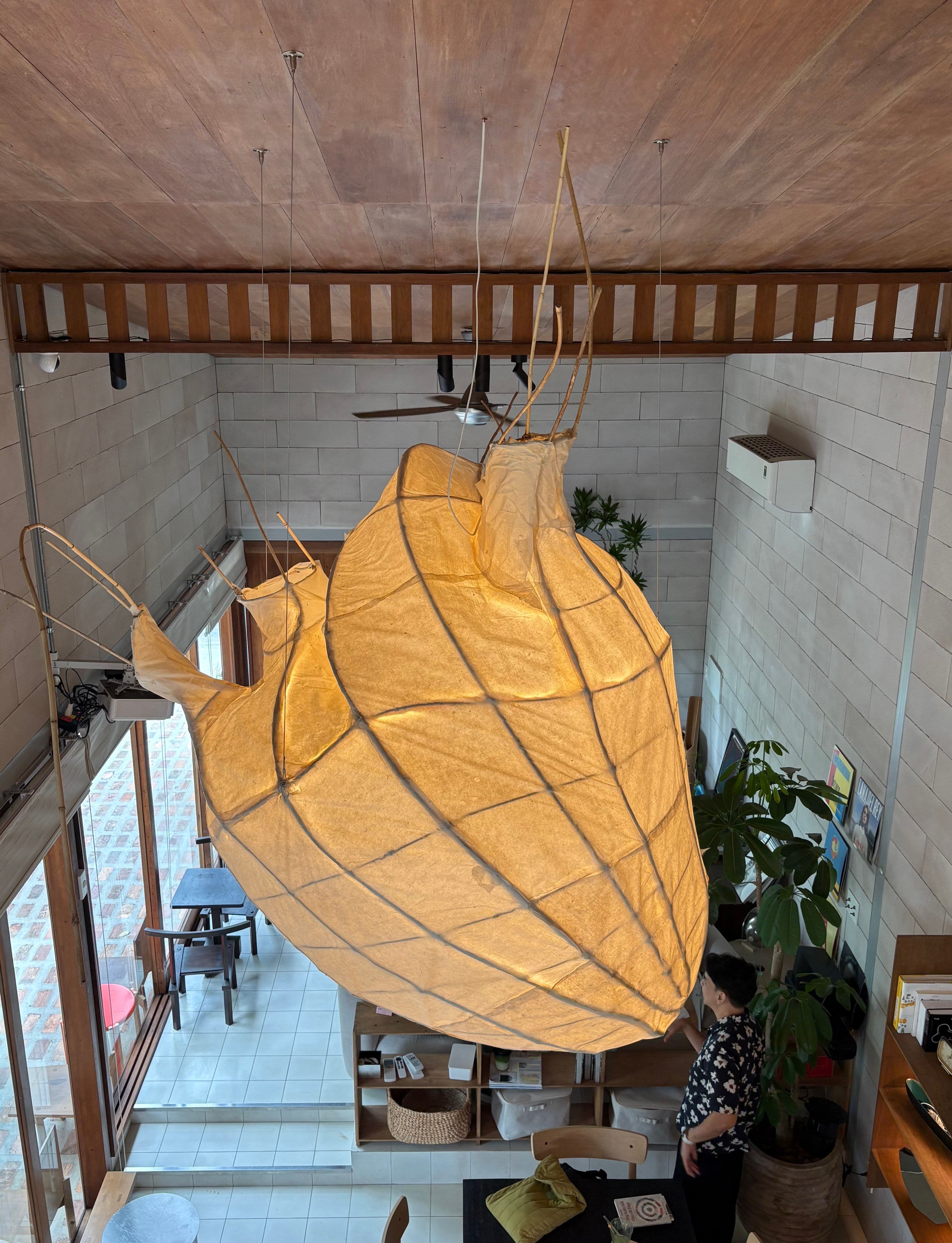 heart hanging in hom thao dien 