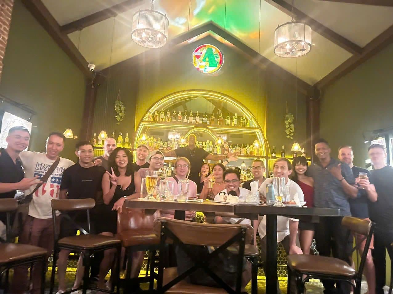 alibi bar and brunch saigon vietnam