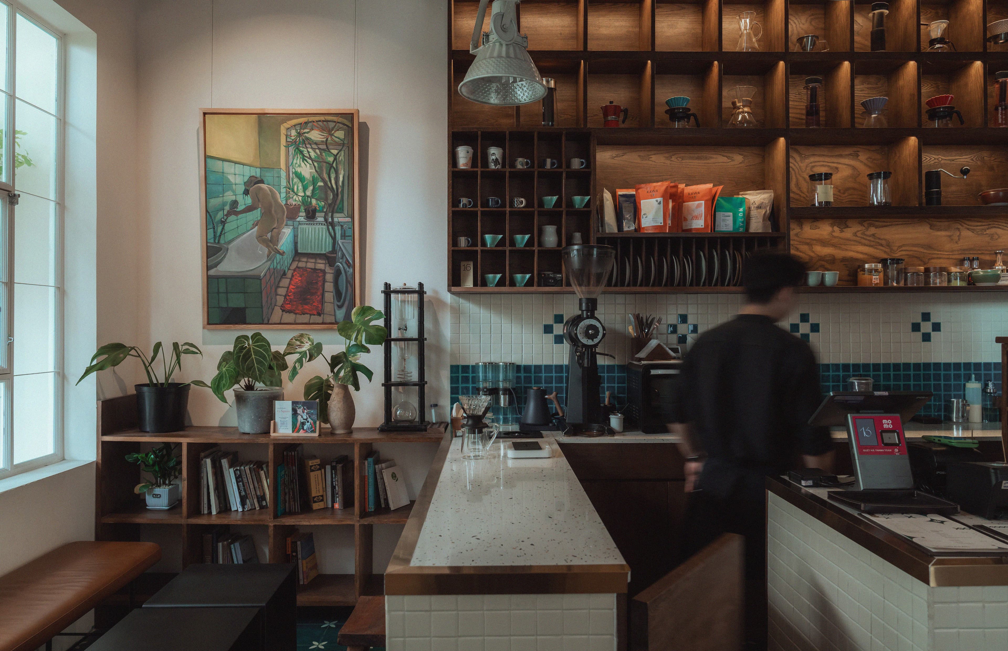 inside of 16 grams cafe 