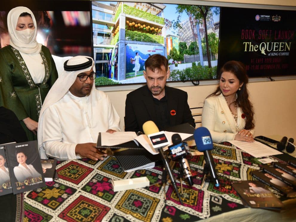 Book launch in Dubai for Lê Hoàng Diệp Thảo and her book The Queen of King Coffee 