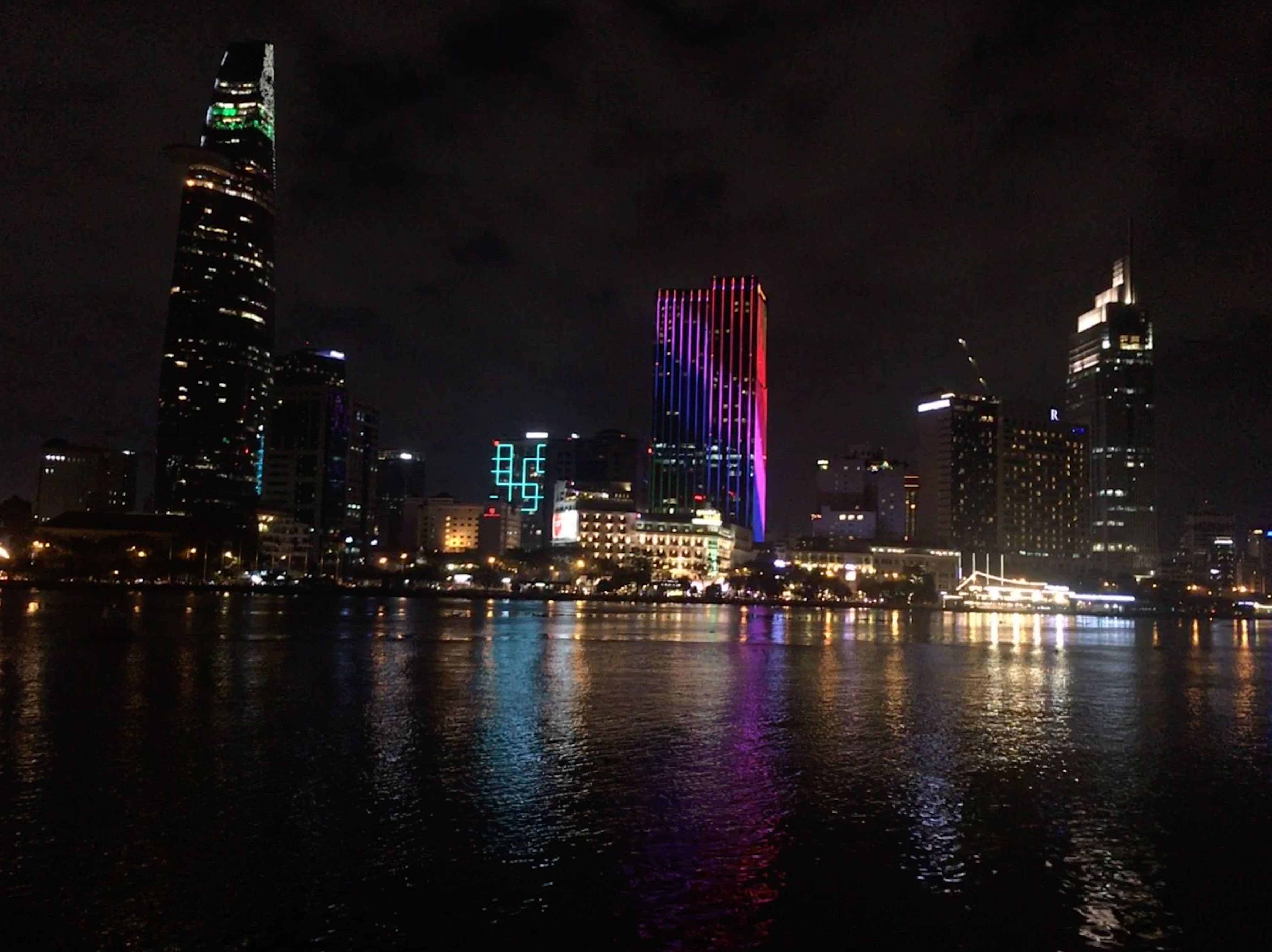 saigon riverfront park thu thiem district 1 saigon ho chi minh city vietnam