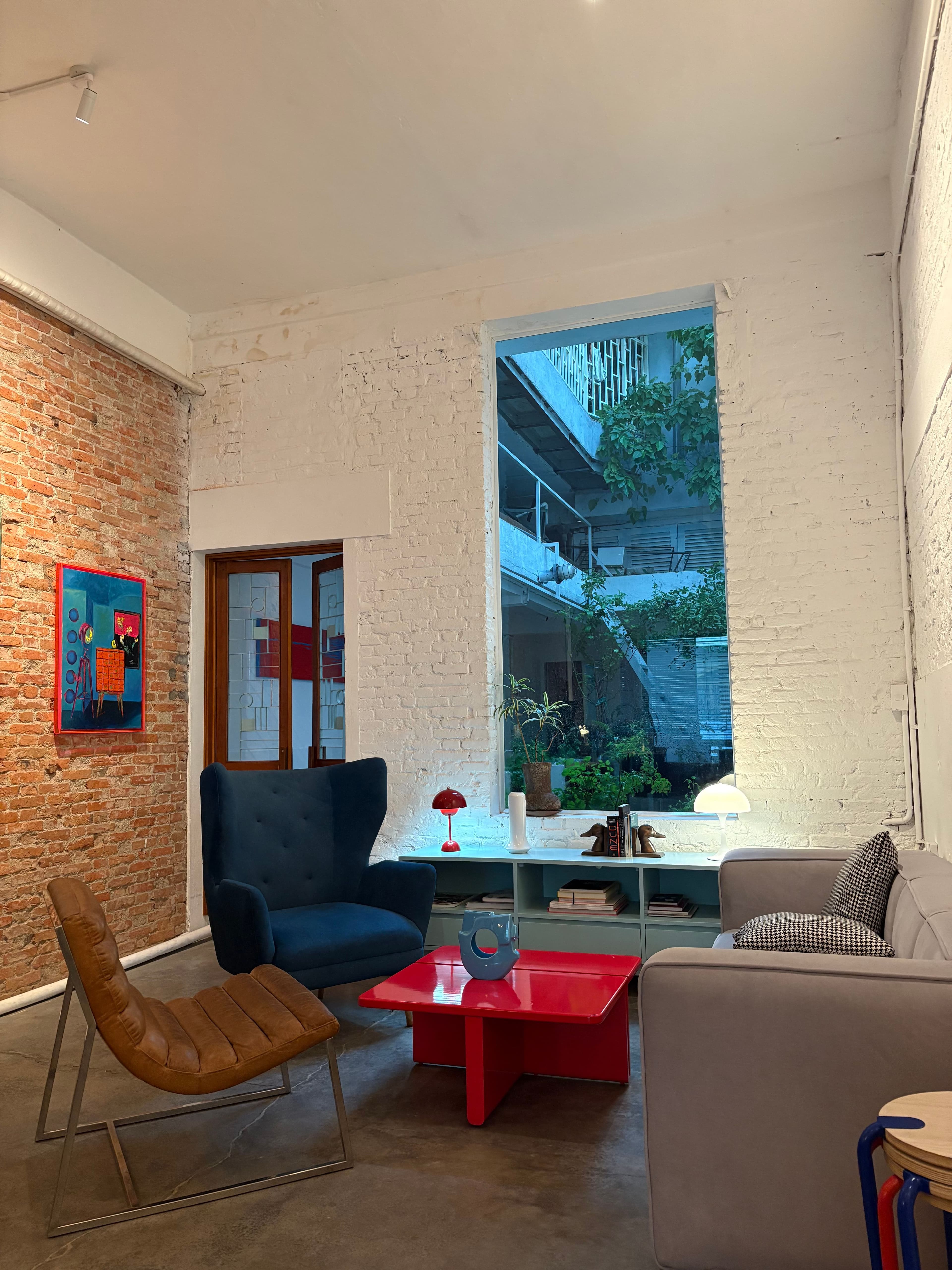 seating area of cafe 